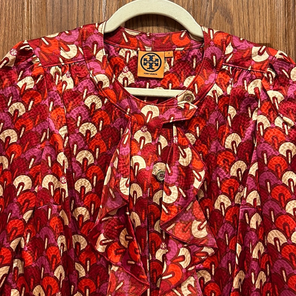 EUC Tory Burch silk ruffle blouse